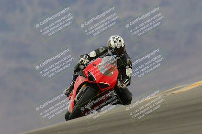 media/Jan-15-2023-SoCal Trackdays (Sun) [[c1237a034a]]/Turn 9 (2pm)/